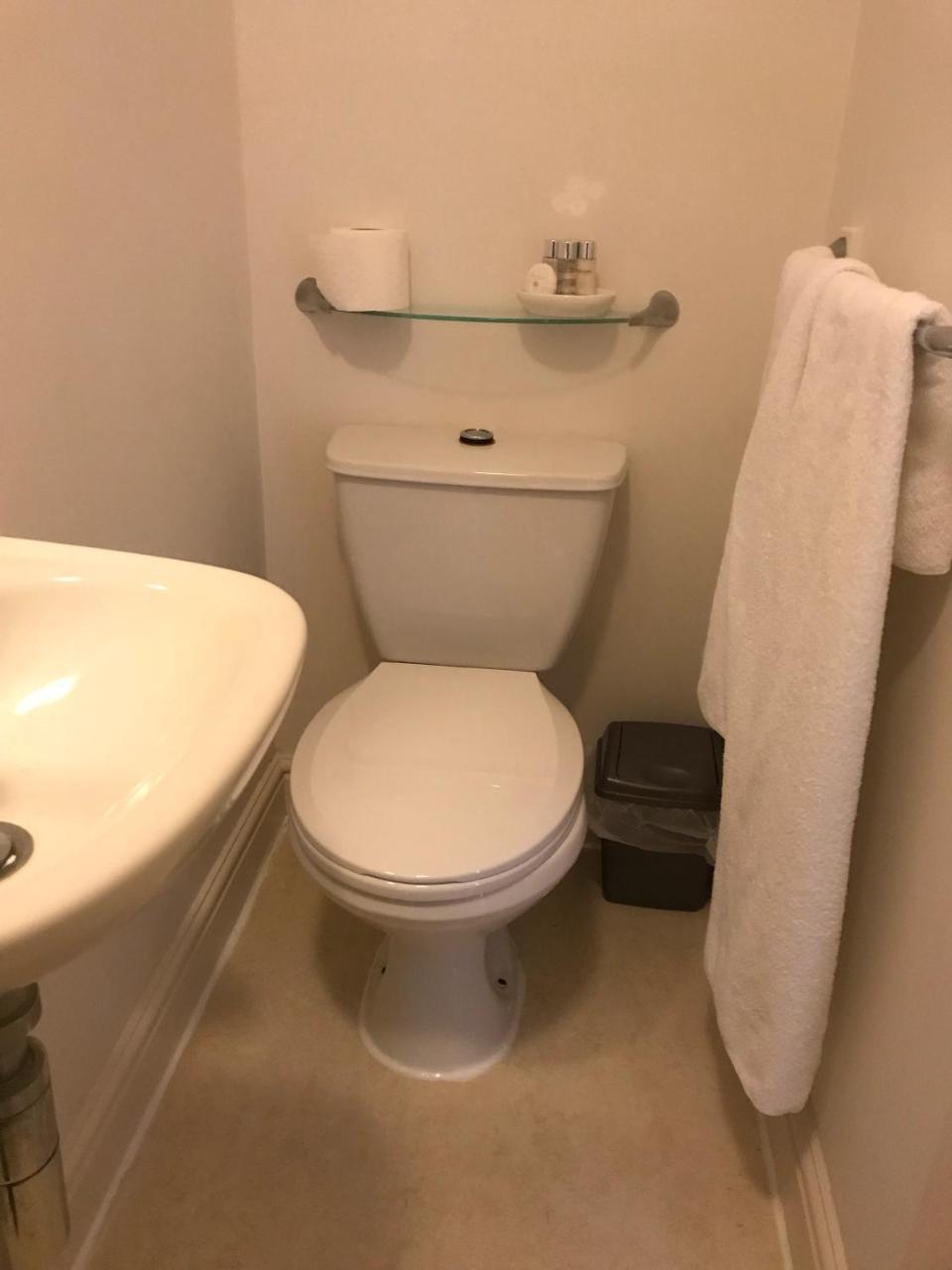 Harbour Guest House 安布尔 外观 照片