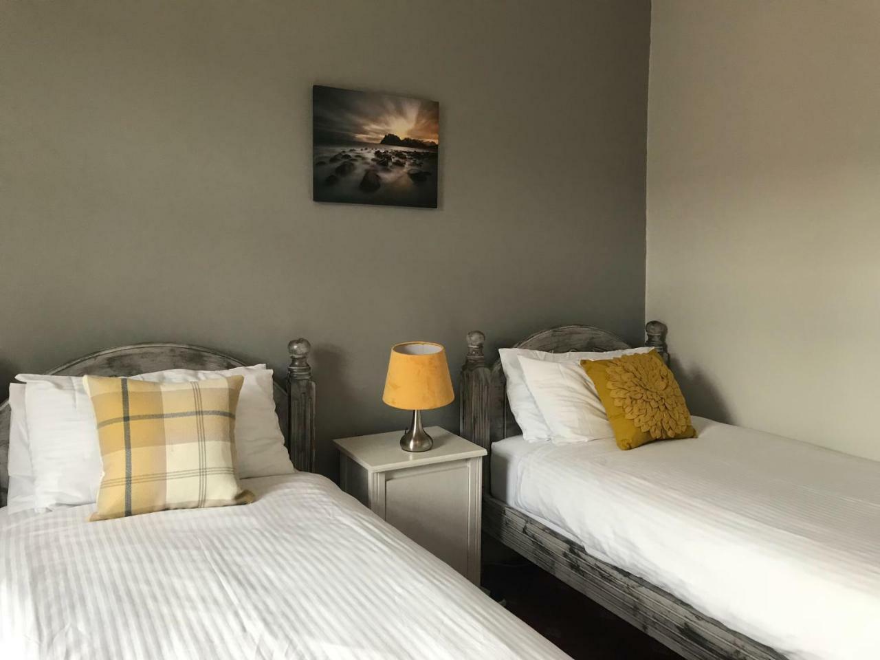 Harbour Guest House 安布尔 外观 照片